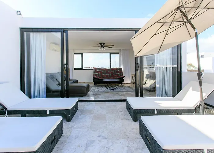 A-nah Apartments, Rooftop Pool, Walking Distance To 5th Avenue Apartment *