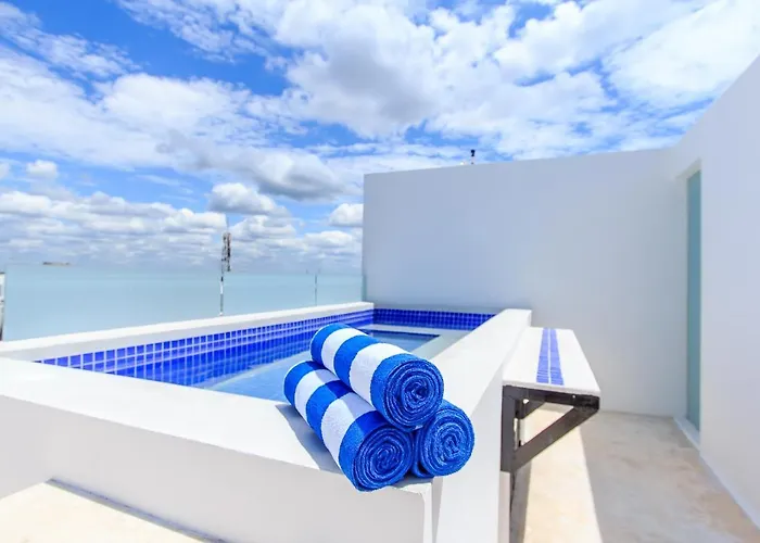 Apartment A-nah Apartments, Rooftop Pool, Walking Distance To 5th Avenue