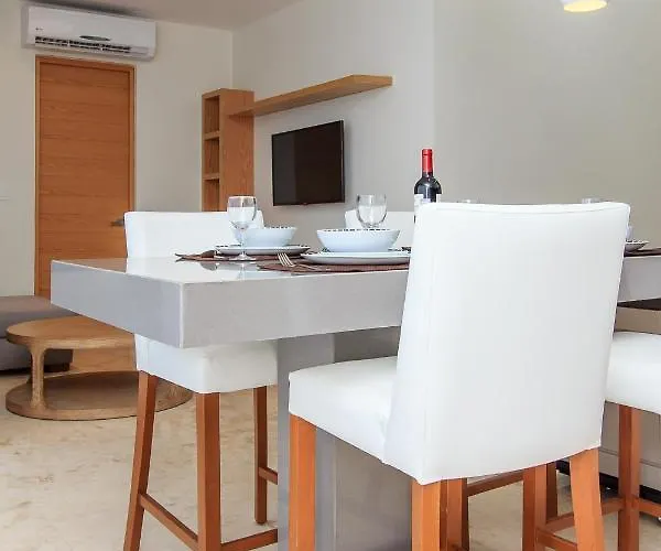 Apartment A-nah Apartments, Rooftop Pool, Walking Distance To 5th Avenue *