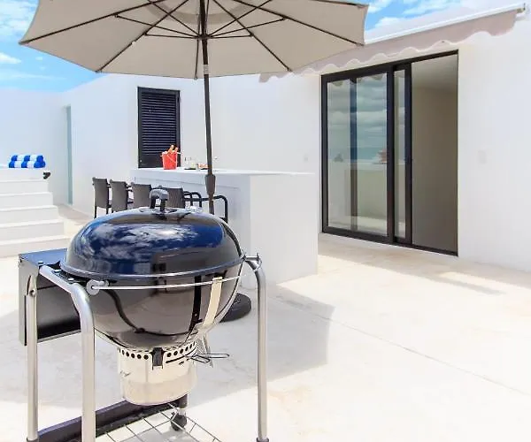 A-nah Apartments, Rooftop Pool, Walking Distance To 5th Avenue *