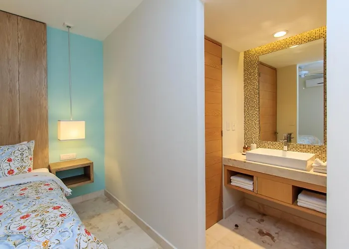 A-nah Apartments, Rooftop Pool, Walking Distance To 5th Avenue Playa del Carmen