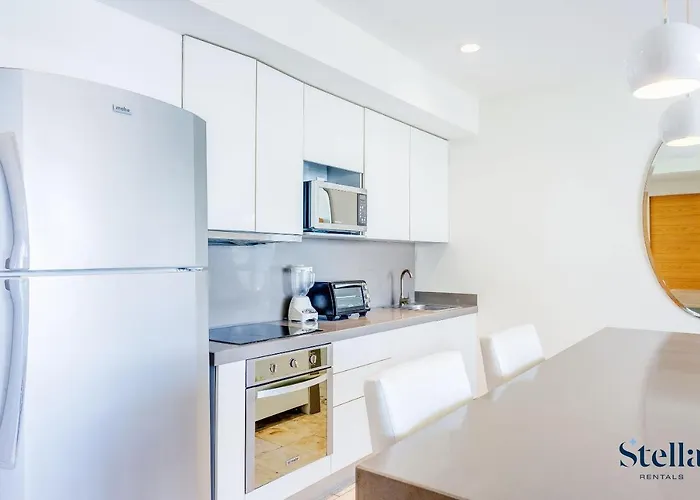 A-nah Apartments, Rooftop Pool, Walking Distance To 5th Avenue *