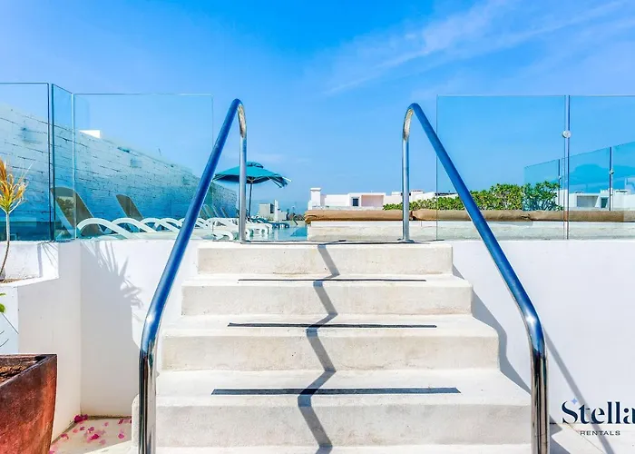 Apartment A-nah Apartments, Rooftop Pool, Walking Distance To 5th Avenue *